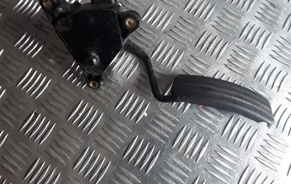 Renault Scenic II - Grand scenic II Accelerator throttle pedal 8200159647
