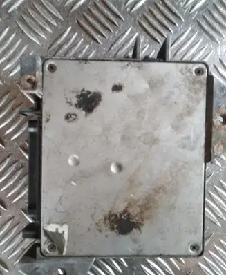 Ford Escort Engine control unit/module 85G812A297