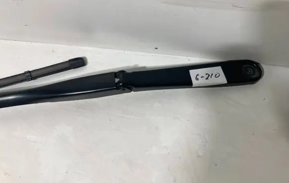 BMW 7 G11 G12 Windshield/front glass wiper blade 15272310 W60624
