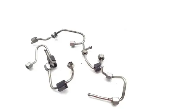 Skoda Fabia Mk2 (5J) Fuel injector supply line/pipe 