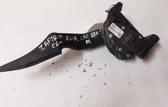 Opel Zafira B Accelerator throttle pedal 9202341 6PV00811400