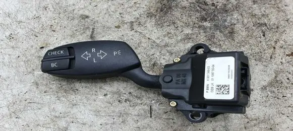 BMW 5 E60 E61 Indicator stalk 695134903 0110675004