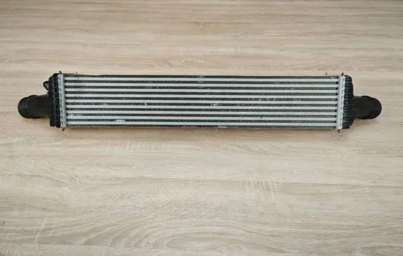 Audi Q5 SQ5 8R Intercooler radiator 8K0145805E