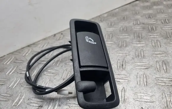Audi A3 S3 8P Seat back rest control lever/handle 8P7885694