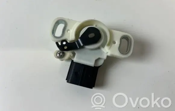 Toyota C-HR I Brake pedal sensor switch 8951047040
