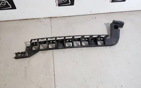 Skoda Octavia Mk3 (5E) Rear bumper mounting bracket 5E9807864