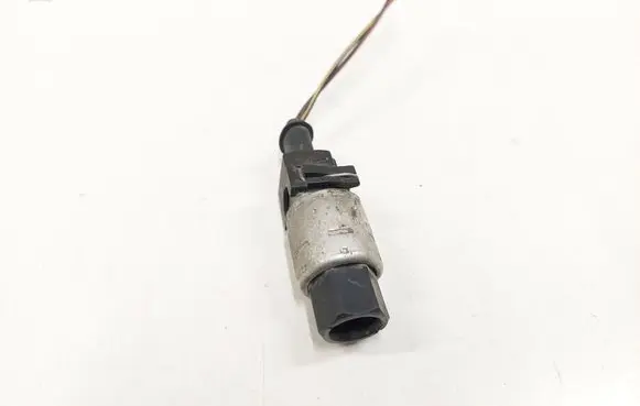 Volvo C30 Air conditioning (A/C) pressure sensor 30780427