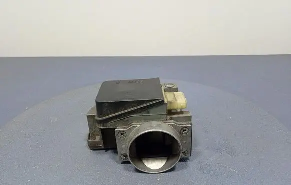 Volvo S70 V70 V70 XC Mass air flow meter 0281002074