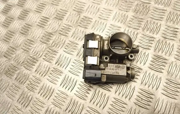Skoda Fabia Mk3 (NJ) Throttle valve 04C133062D
