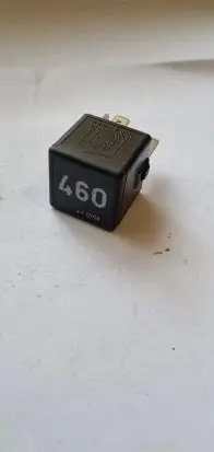Volkswagen Touran I Other relay 1K0951253A PA66GF25 V23134J52X430