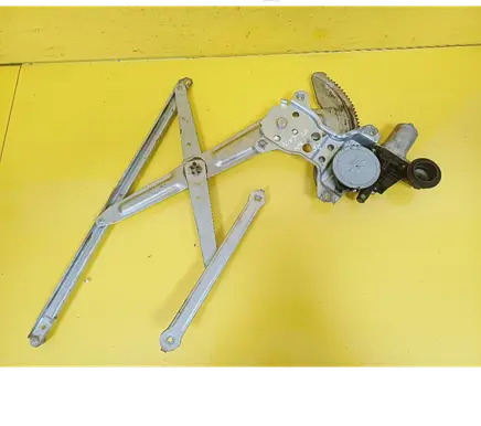 Suzuki Swift I Front door window regulator with motor