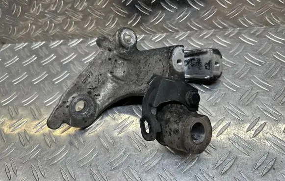 Renault Talisman Sway bar bush bracket, front 548512672R