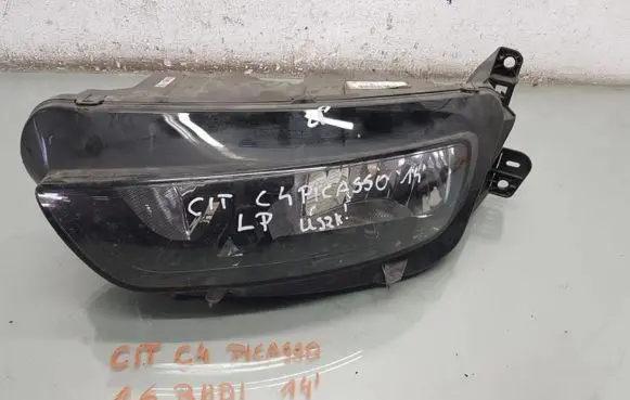 Citroen C4 II Picasso Headlight/headlamp 9675974980