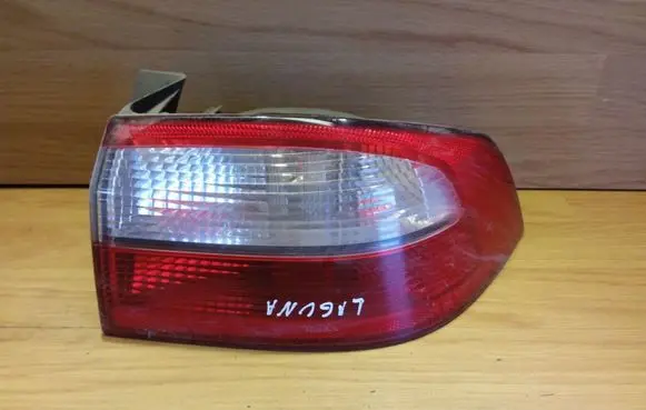 Renault Laguna II Rear/tail lights 8200002474