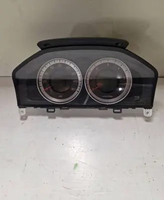 Volvo V60 Speedometer (instrument cluster) 31343330AA