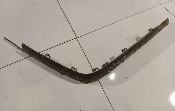 Peugeot 406 Front bumper lip 9630406577