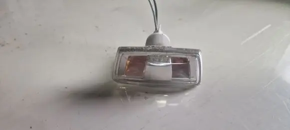 Opel Corsa D Front fender indicator light 13252455