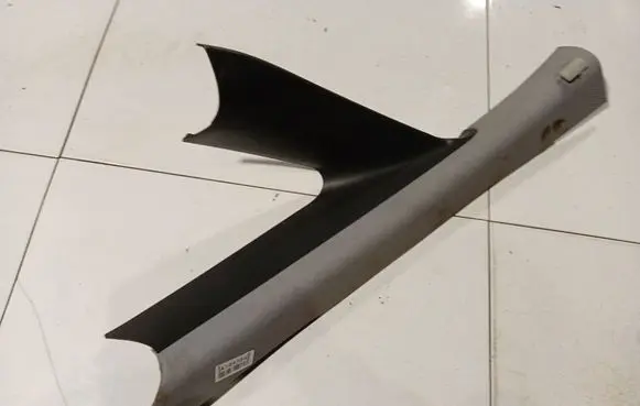 (C) pillar trim