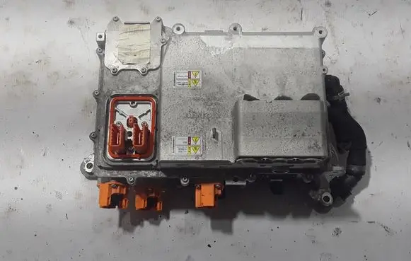 Volvo C40 Voltage converter inverter 32335618