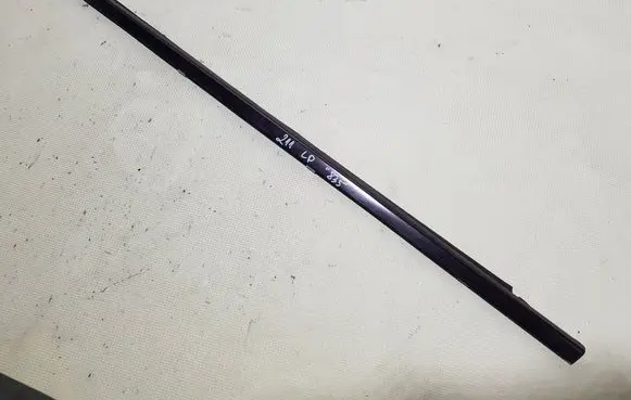 Mercedes-Benz E W211 Front door trim (molding) 211LPLISTWA