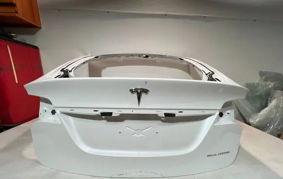 Tesla Model X Truck tailgate KLAPATESLAX