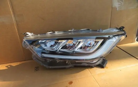 Toyota Yaris XP210 Headlight/headlamp