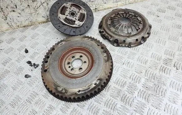 Renault Captur Clutch set kit 123115669R 7186R 301012218R