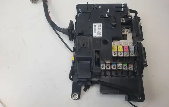Volkswagen Touareg II Fuse module 7P0937548F 307944