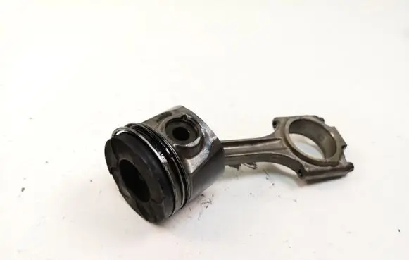 Volvo V70 Piston 