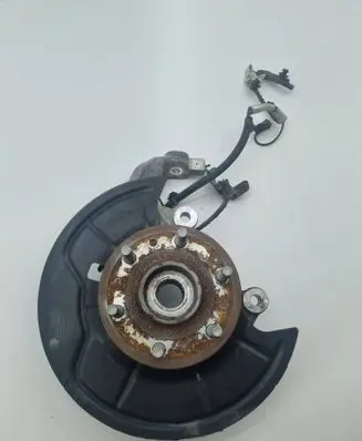 Jeep Grand Wagoneer Front wheel hub 