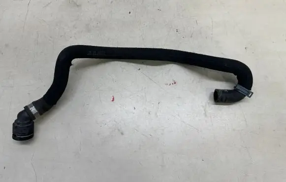 Audi A8 S8 D4 4H Engine coolant pipe/hose 4H0121056M