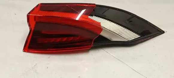 Maserati Grecale Rear/tail lights 670157330