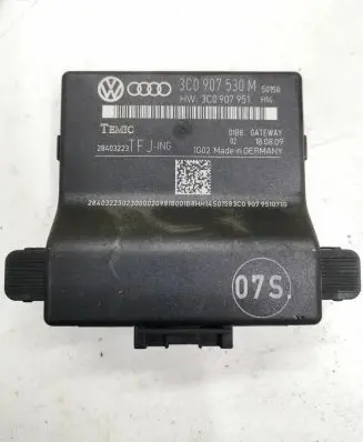 Volkswagen PASSAT B6 Gateway control module 3C0907530M 3C0907951