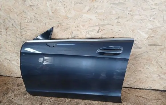 Mercedes-Benz CLS C218 AMG Front door 