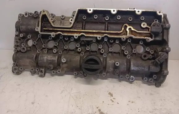 Volvo XC60 Rocker cam cover 