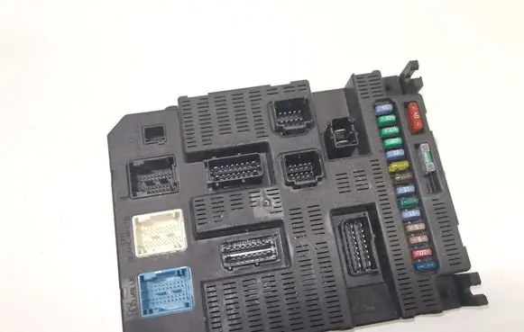 Peugeot 207 Comfort/convenience module 9659285580