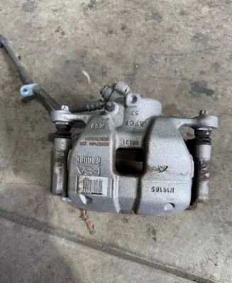 Peugeot 208 Front brake caliper 9836308080 02987464