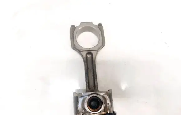 Chevrolet Captiva Piston with connecting rod