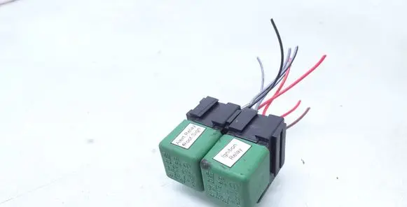 Opel Zafira B Other relay 03447012