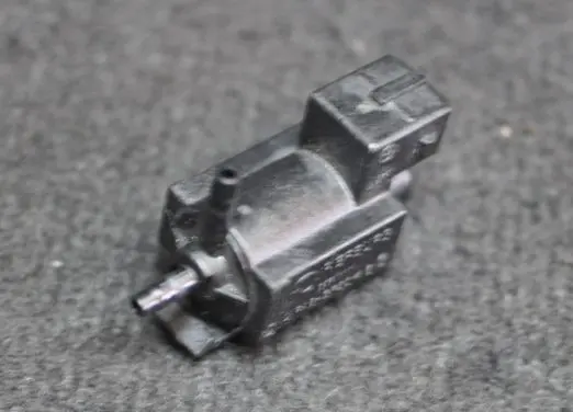 BMW X3 F25 Turbo solenoid valve 7810831