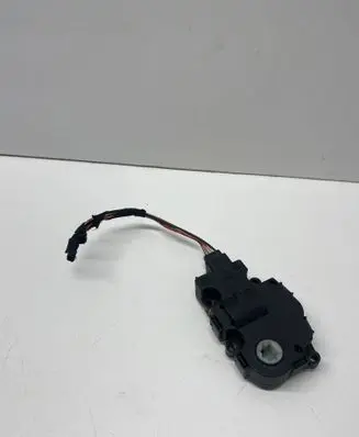 Mercedes-Benz R W251 Air flap motor/actuator 410475520