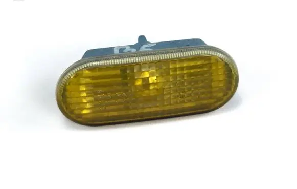 Volkswagen PASSAT B5 Front fender indicator light 1J5949117
