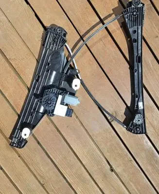 Citroen C4 II Front door window regulator with motor 9832821580 156484101