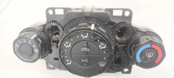 Ford Fiesta Climate control unit 8A6119980CE 8A61-19980-CE