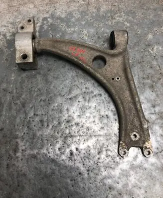 Volkswagen PASSAT CC Front lower control arm/wishbone 3C0407151H