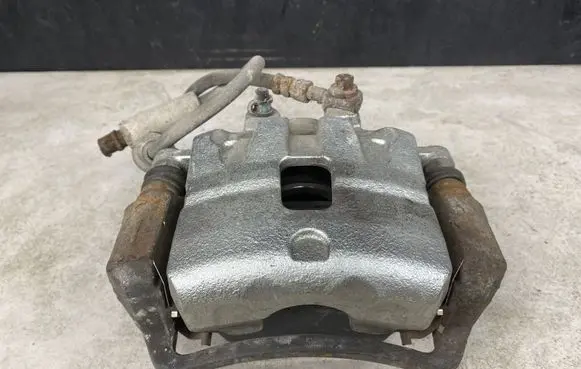 Opel Insignia A Front brake caliper