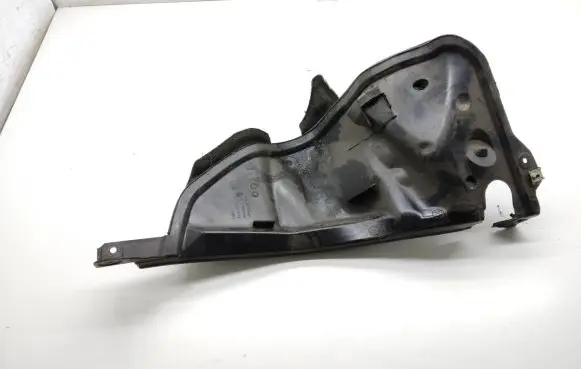 Porsche Cayenne (92A) Other engine bay part 4L0819512