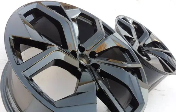 Audi RS Q8 R23 light alloy rim 4M8601025AP