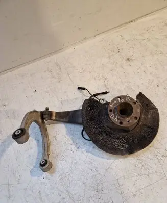 BMW 7 F01 F02 F03 F04 Front wheel hub