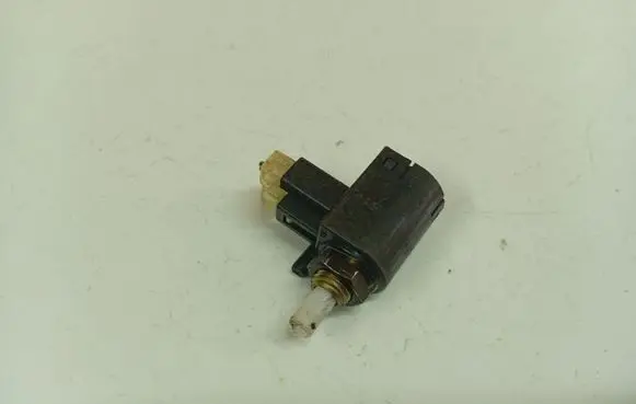 Toyota Avensis T250 Brake pedal sensor switch